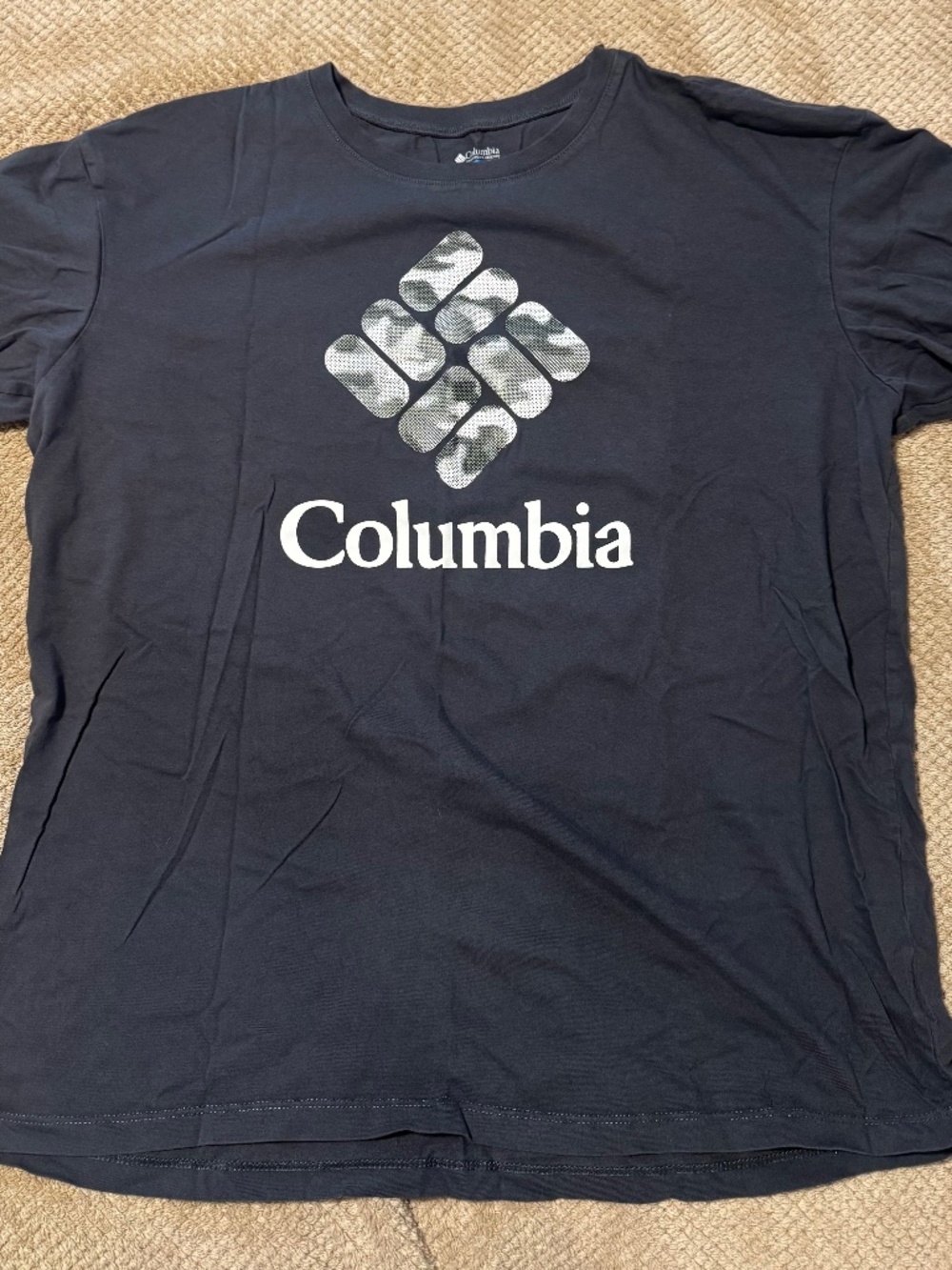 Columbia Lg T-Shirt